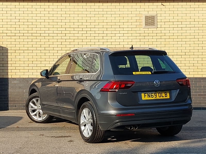 Volkswagen Tiguan 2.0 Tdi 150 Match Dsg Grey #2