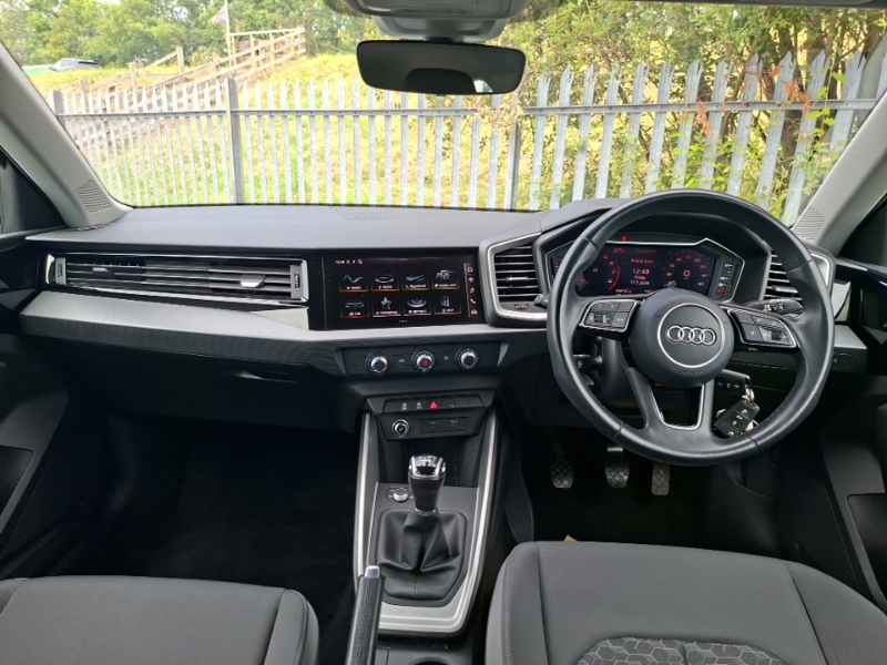 Audi A1 25 Tfsi Sport CF73HHL Black #3