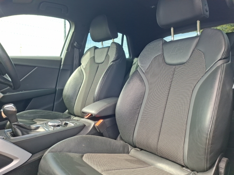 Audi Q2 35 Tfsi S Line S Tronic MJ23RNF Grey #5