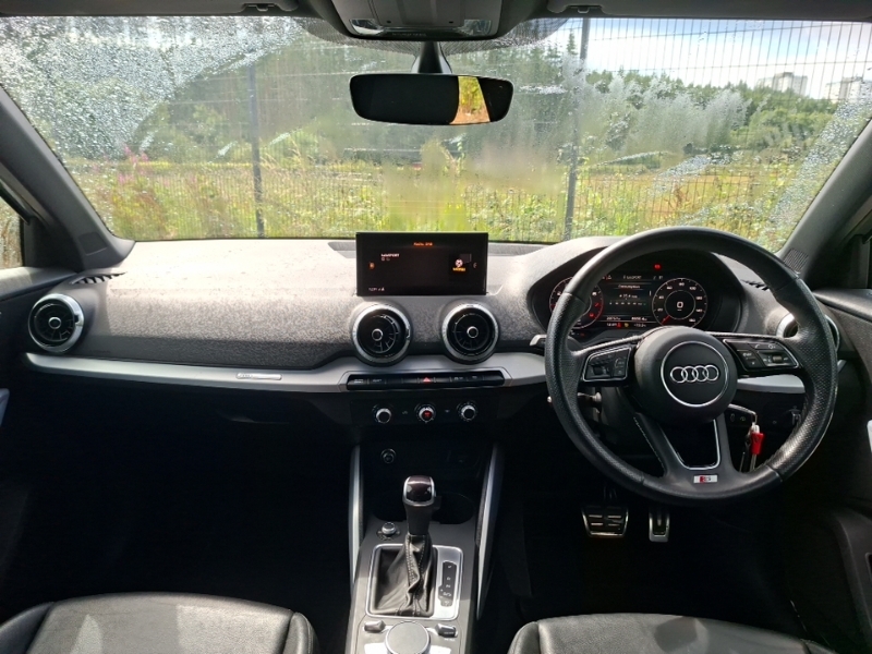 Audi Q2 35 Tfsi S Line S Tronic MJ23RNF Grey #3