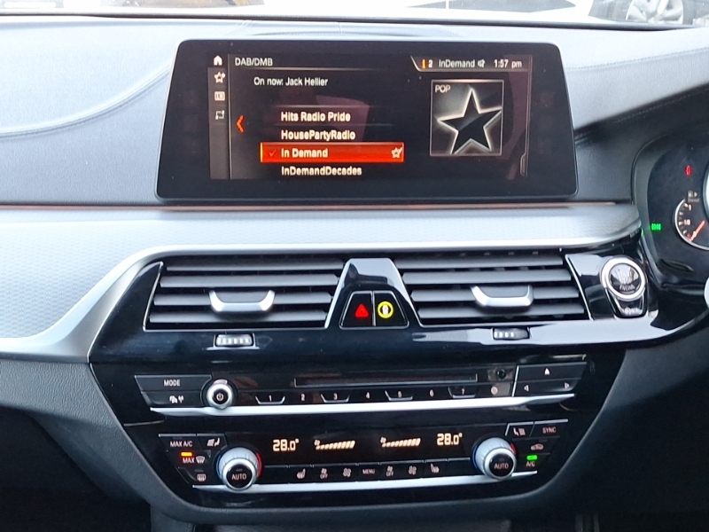 BMW 5 Series Se Grey #10