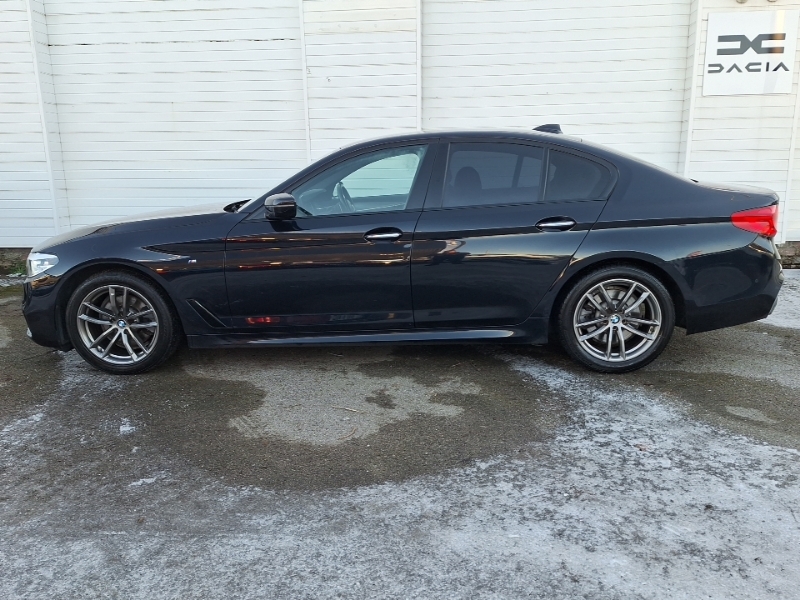 BMW 5 Series 520D M Sport Black #4