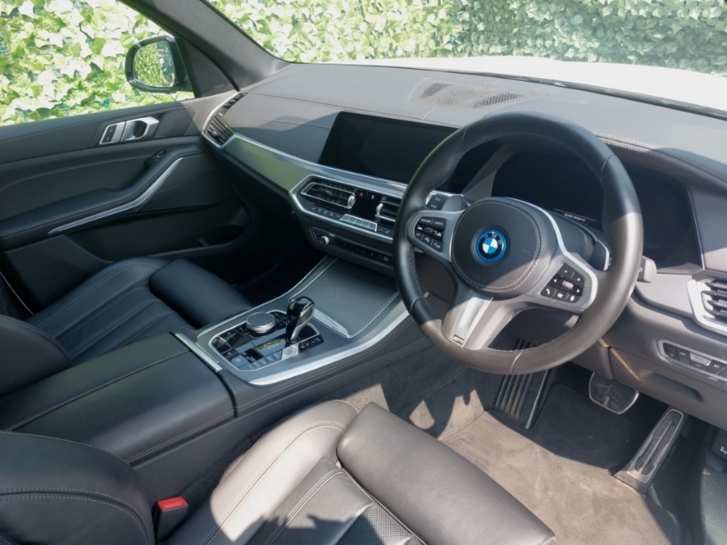 BMW X5 Xdrive45e M Sport White #6