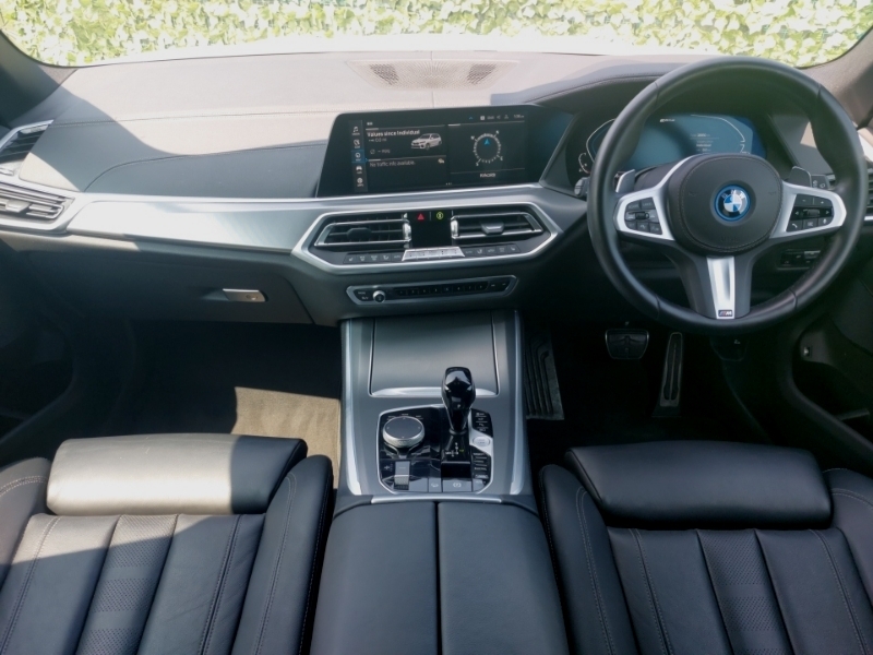 BMW X5 Xdrive45e M Sport White #4