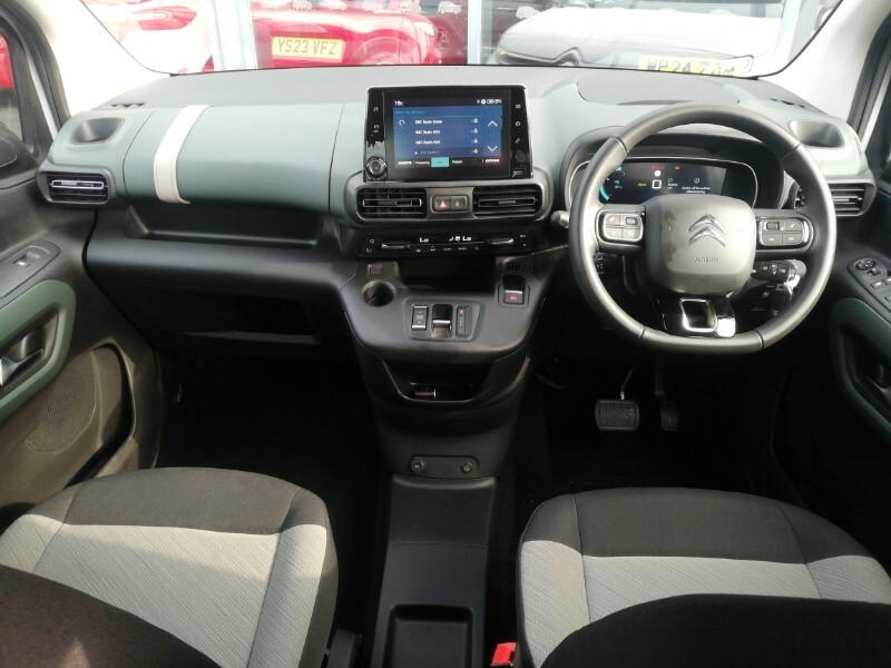 Citroen e-Berlingo 100Kw Flair Xtr M 50Kwh White #3