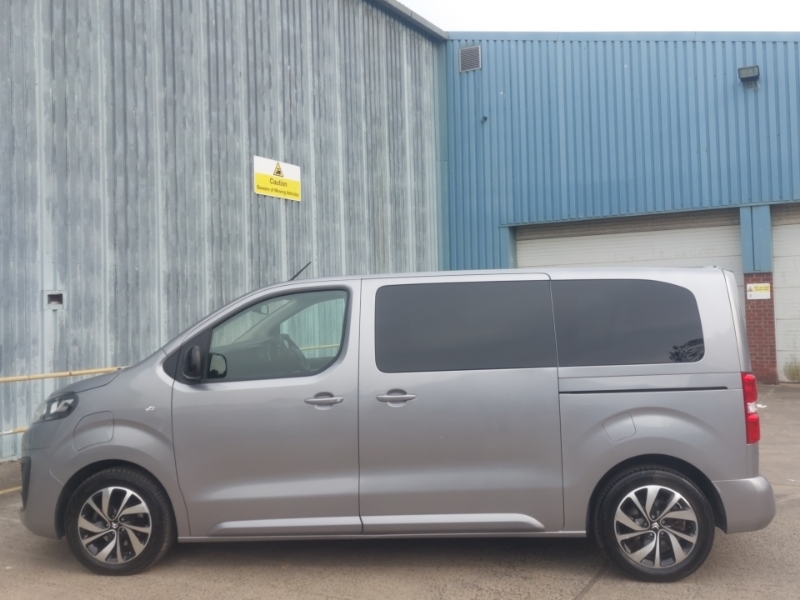 Citroen e-SpaceTourer 100Kw Flair M 8 Seat 50Kwh 11Kwch Grey #4