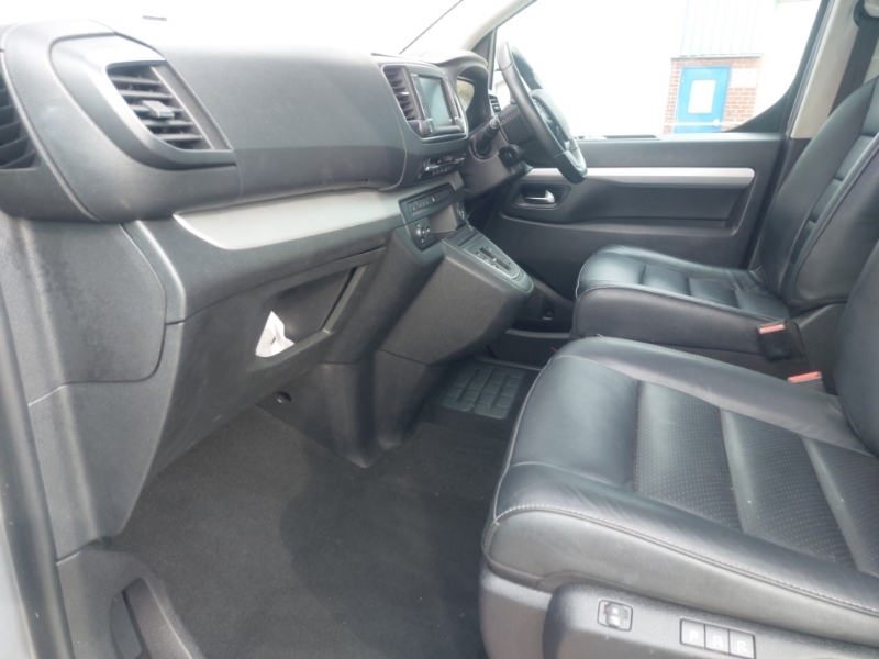 Citroen e-SpaceTourer 100Kw Flair M 8 Seat 50Kwh 11Kwch Grey #5