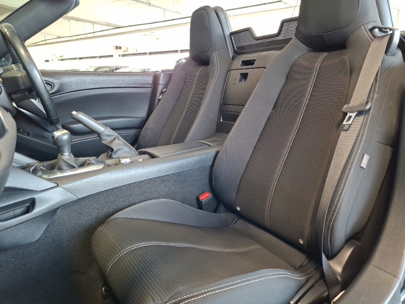 Fiat 124 Spider 1.4 Multiair Classica Black #6