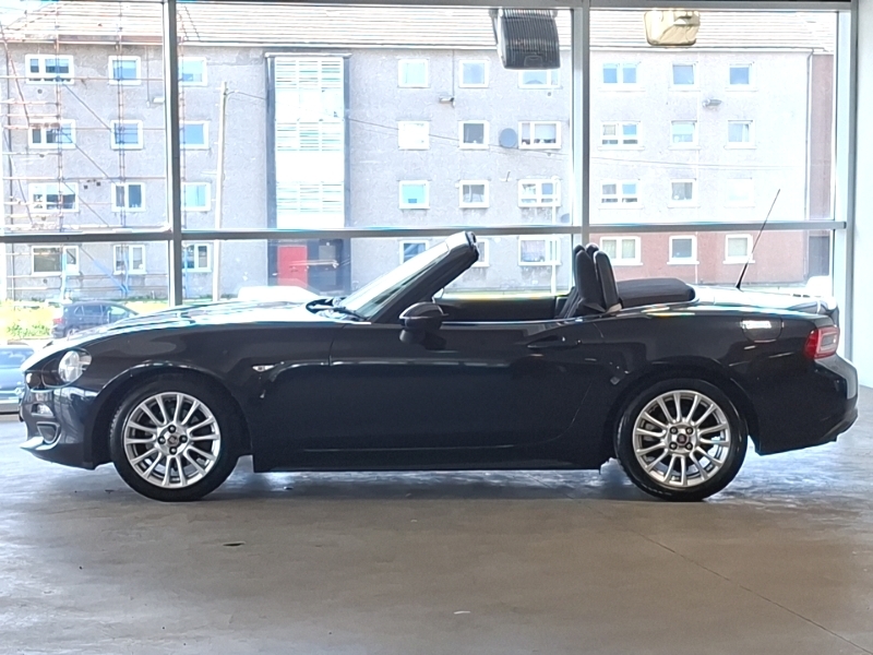 Fiat 124 Spider 1.4 Multiair Classica Black #4