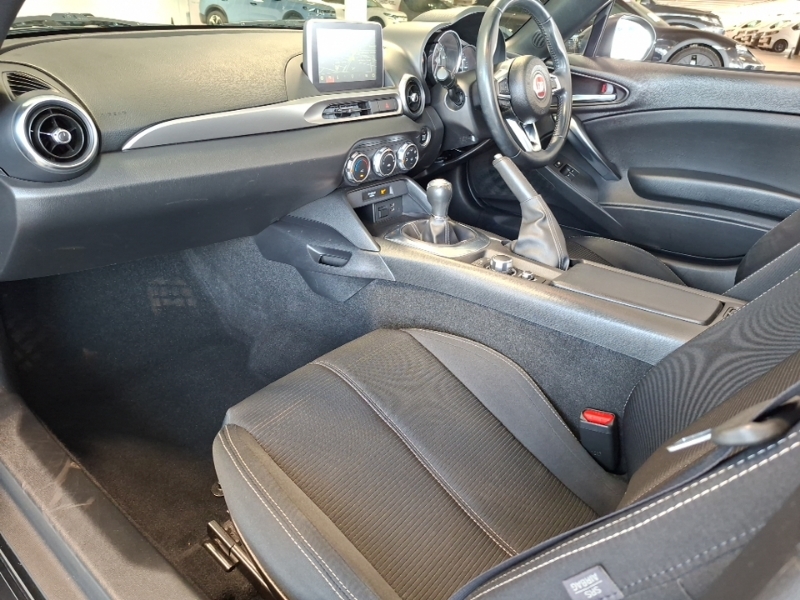 Fiat 124 Spider 1.4 Multiair Classica Black #5