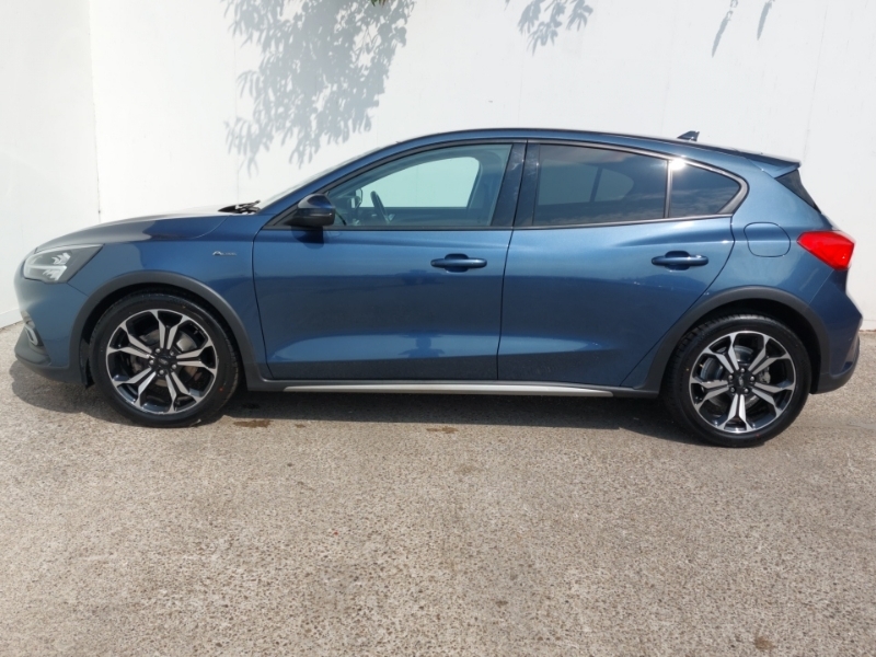 Ford Focus 1.0 Ecoboost Hybrid Mhev 125 Active X Edition MW71VEX Blue #4