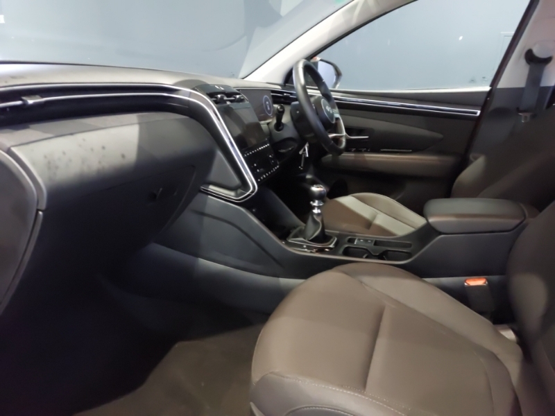 Hyundai Tucson 1.6 Tgdi Se Connect 2Wd SH22XAY Red #4