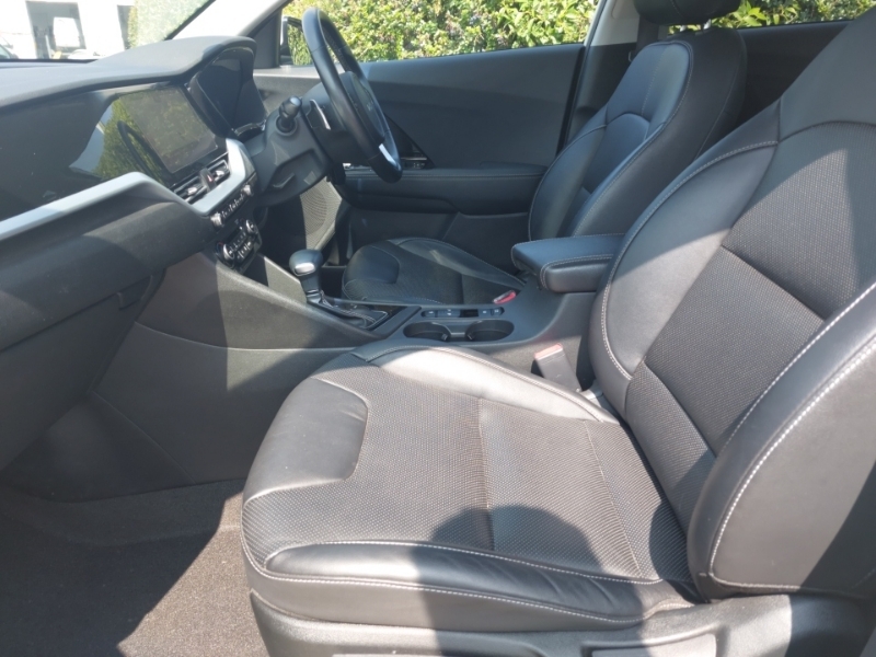 Kia Niro 1.6 Gdi Hybrid 3 Dct ST22OGX White #5