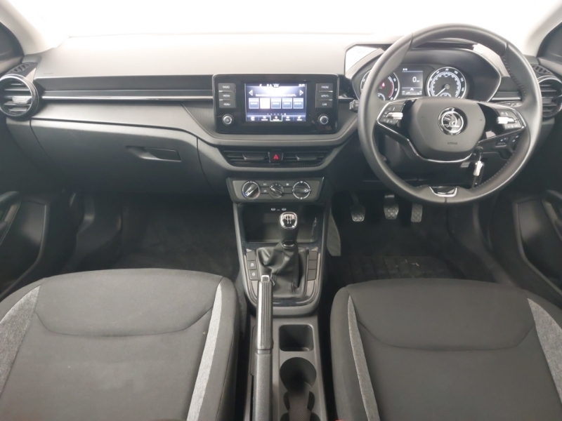 Skoda Fabia 1.0 Mpi 80 Se Comfort AY73XNV White #3
