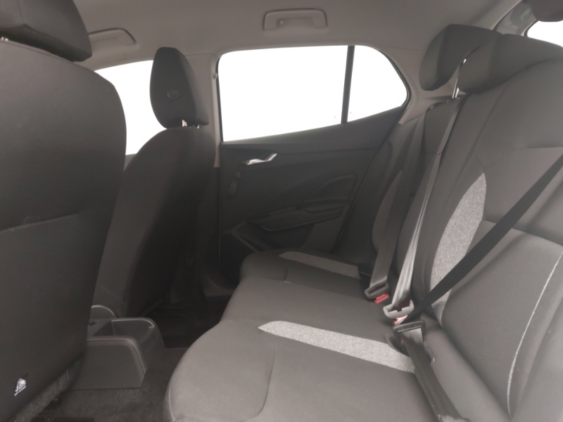 Skoda Fabia 1.0 Mpi 80 Se Comfort AY73XNV White #6