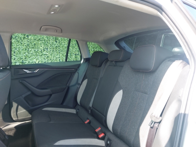 Skoda Scala 1.0 Tsi 110 Se L White #6