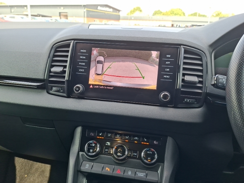 Skoda Karoq 1.5 Tsi Sportline Black #5