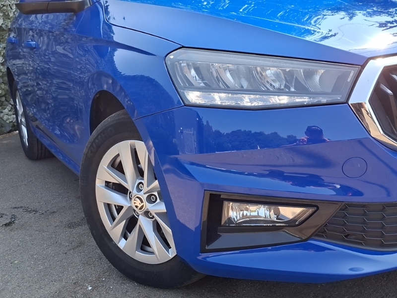 Skoda Fabia Colour Edition White #20