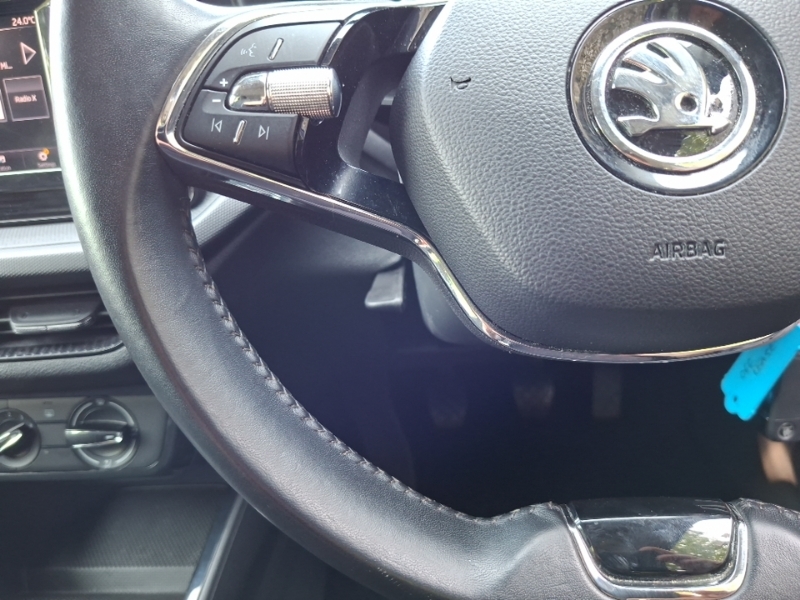 Skoda Fabia Colour Edition White #12