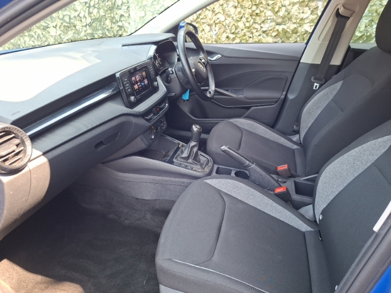 Skoda Fabia 1.0 Mpi 80 Se Comfort Blue #5