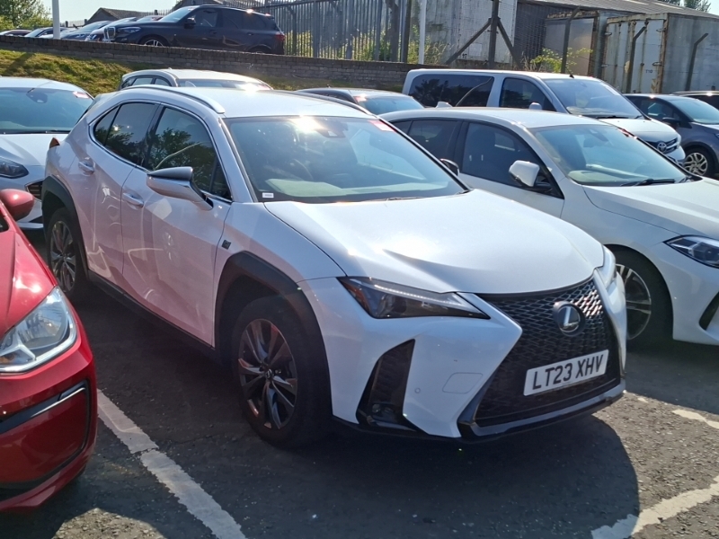 Lexus UX 250H 2.0 F-sport Design Cvt White