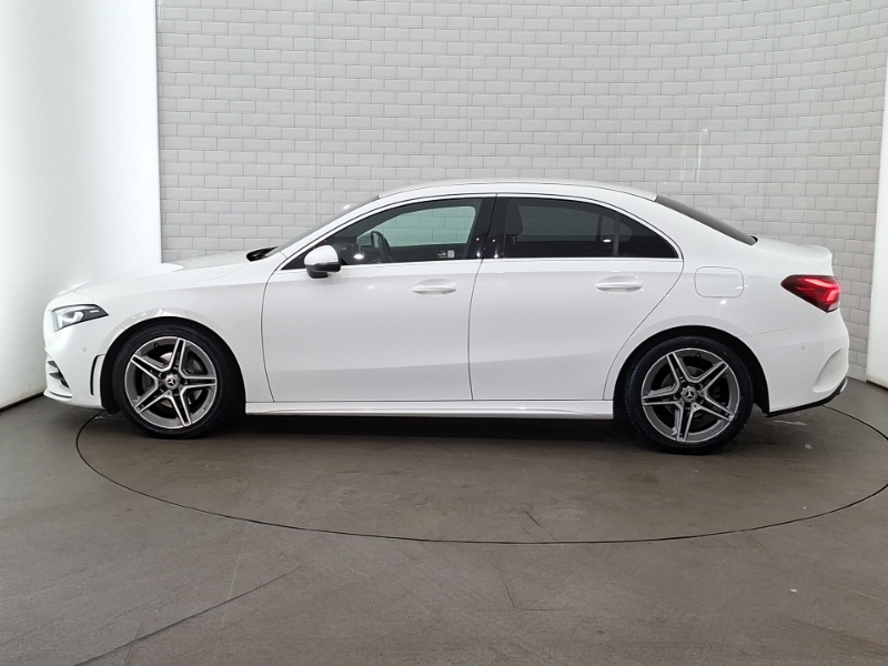 Mercedes-Benz A Class A180d Amg Line Executive WR69WEV White #4