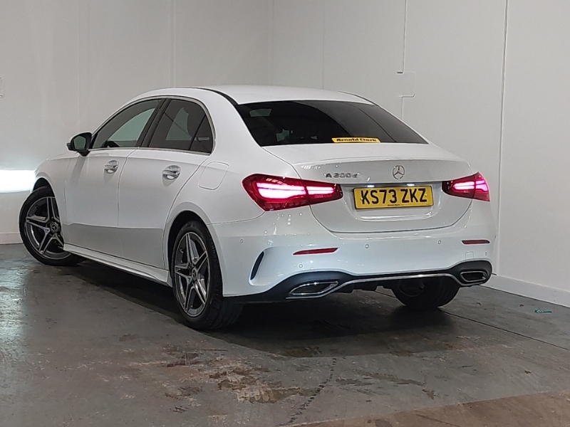 Mercedes-Benz A Class A200d Amg Line Executive White #2