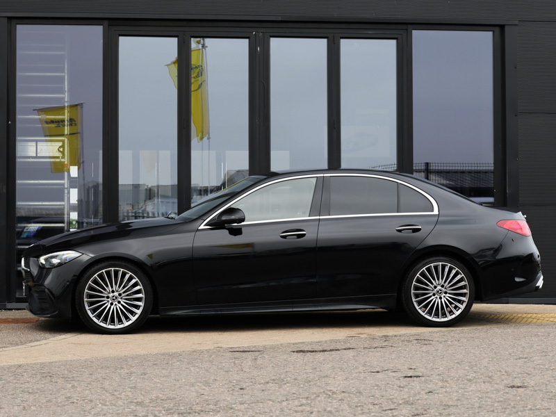 Mercedes-Benz C Class Estate Black #4