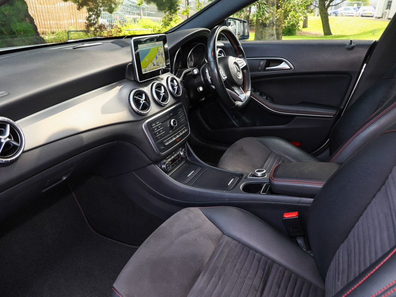 Mercedes-Benz CLA Class Cla 180 Amg Sport Tip Silver #5