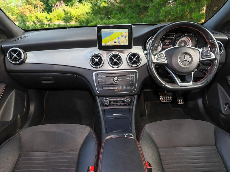 Mercedes-Benz CLA Class Cla 180 Amg Sport Tip Silver #3