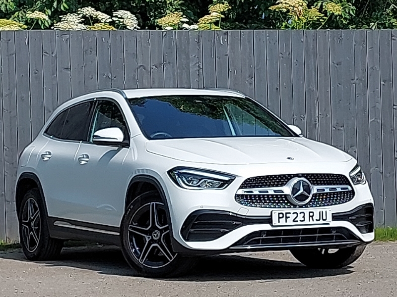 Mercedes-Benz GLA Class Gla 250E Amg Line Premium White
