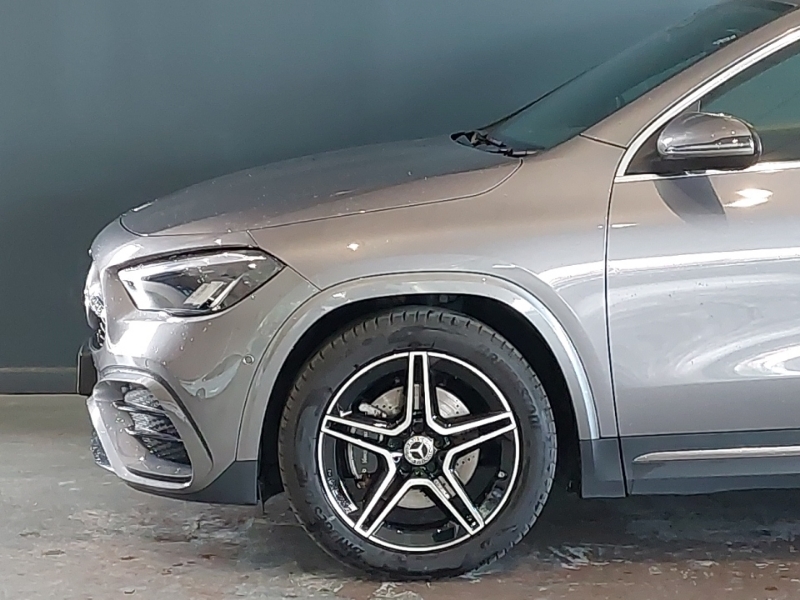 Mercedes-Benz GLA Class Suv Black #19