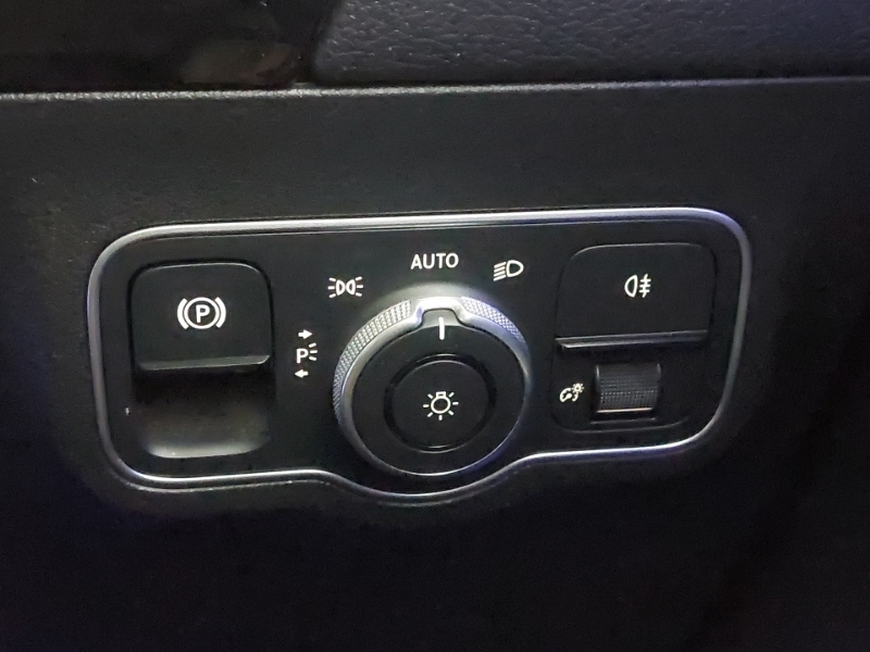Mercedes-Benz GLA Class Suv Black #17
