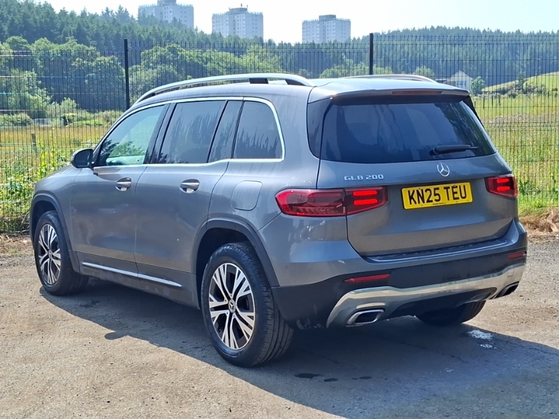 Mercedes-Benz GLB Class Glb 200 Sport Executive 7G-tronic Grey #2