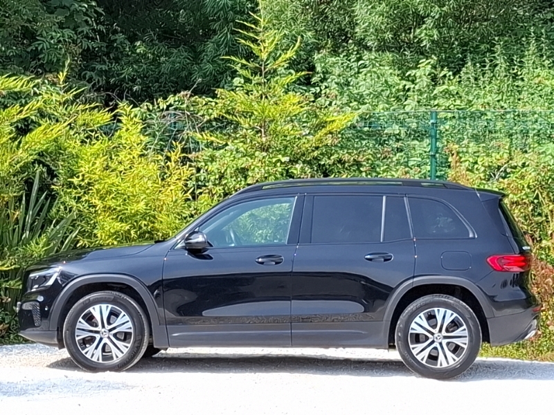Mercedes-Benz GLB Class Glb 200 Sport Executive 7G-tronic Black #4
