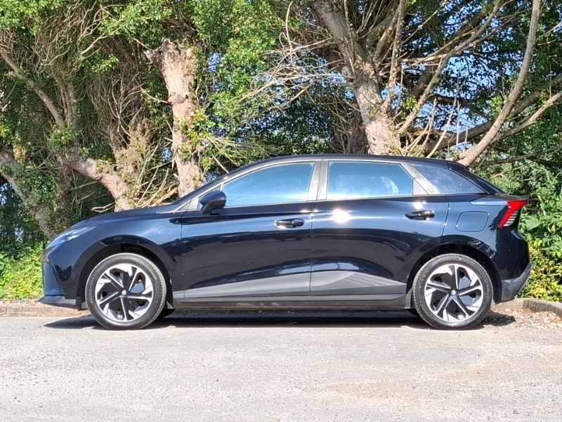 MG MG4 125Kw Se Ev 51Kwh Black #3