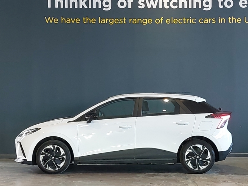 MG MG4 125Kw Se Ev 51Kwh White #4