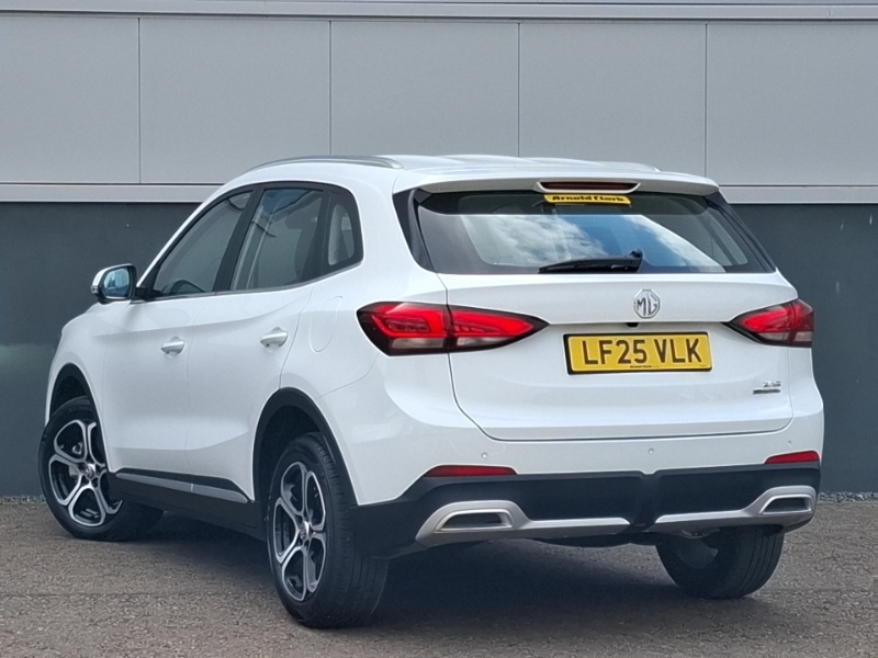 MG ZS 1.5 Hybrid Se White #2