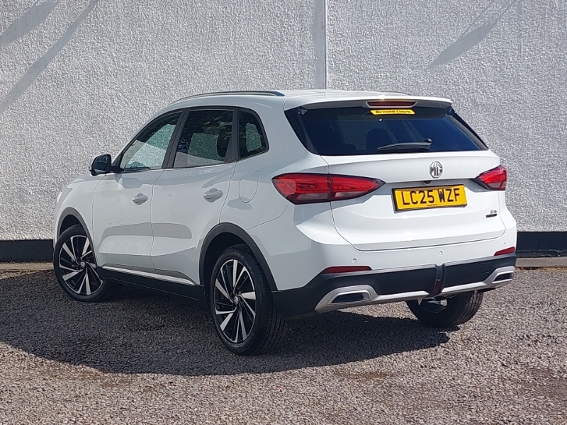 MG ZS 1.5 Hybrid Trophy LC25WZF White #2