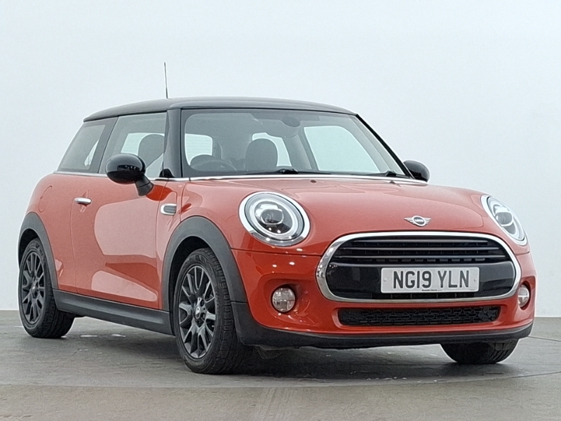 Mini Hatch 1.5 Cooper Classic II Orange