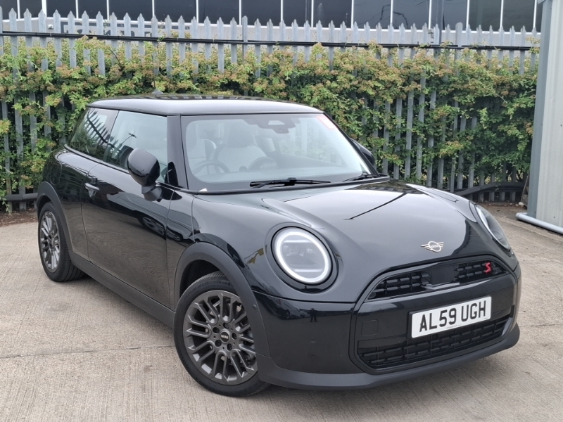 Mini Hatch 2.0 S Classic Black