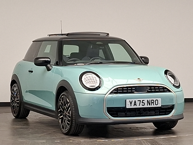 Mini Hatch 1.5 C Exclusive Green