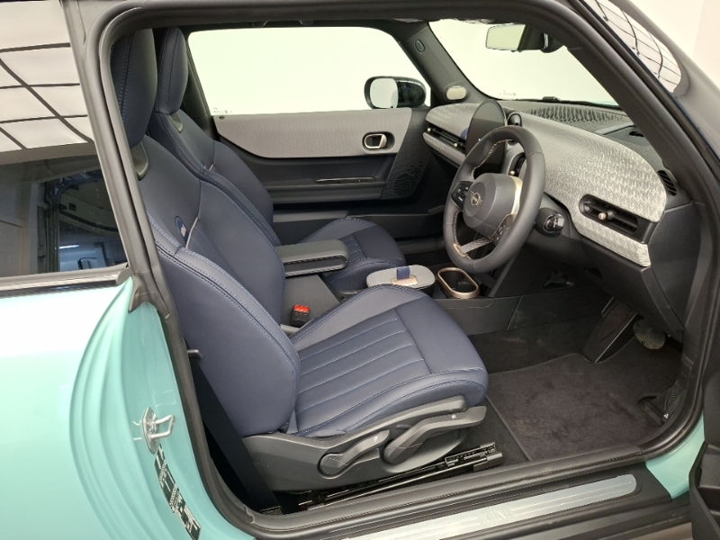 Mini Hatch 1.5 C Exclusive YA75NRO Green #6