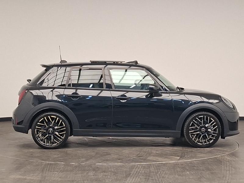 Mini Hatch 2.0 S Exclusive YA75NRJ Black #3