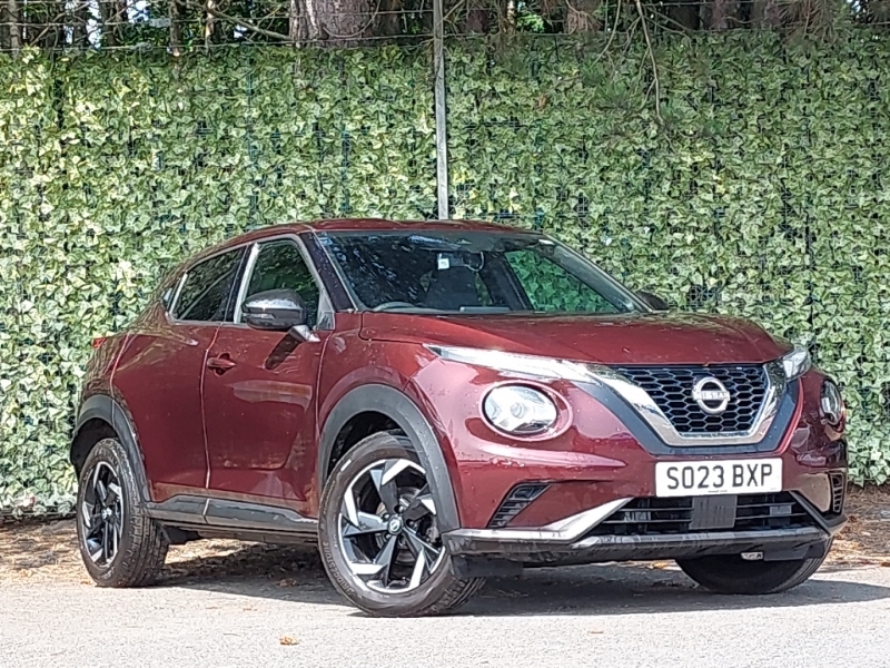 Nissan Juke 1.0 Dig-t 114 N-connecta Red