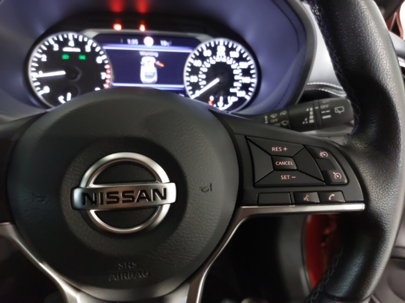 Nissan Juke Dig-t Tekna Plus Blue #13