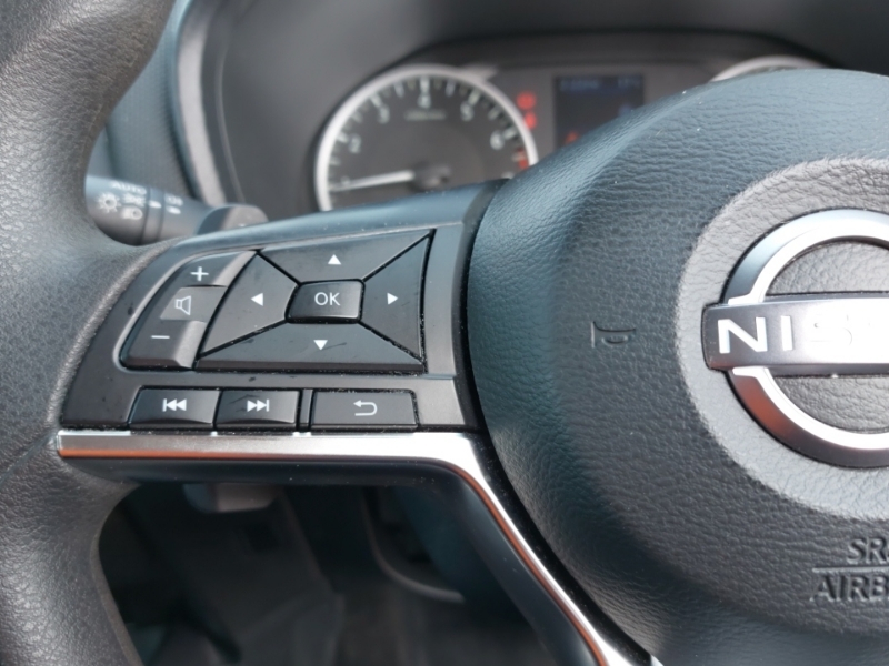 Nissan Juke Tekna White #12
