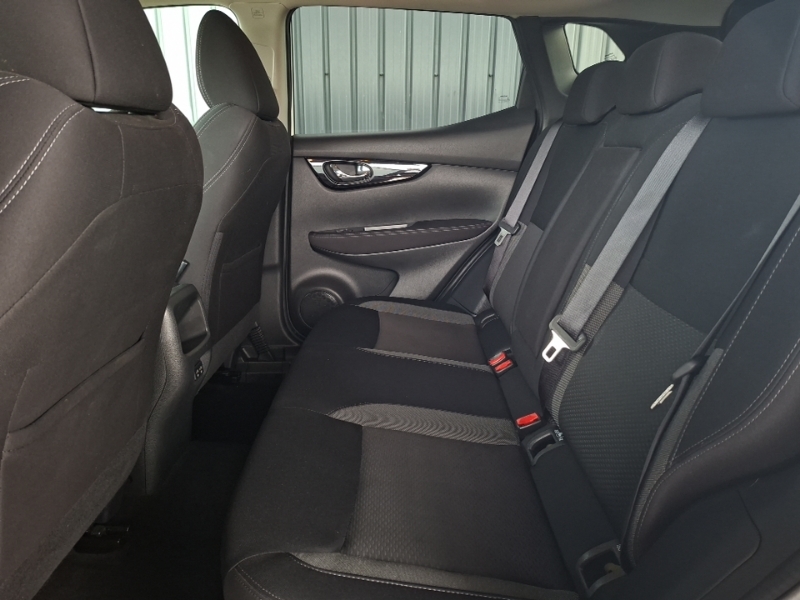 Nissan Qashqai 1.3 Dig-t 160 157 N-connecta Dct Glass Roof VA70AYE White #6