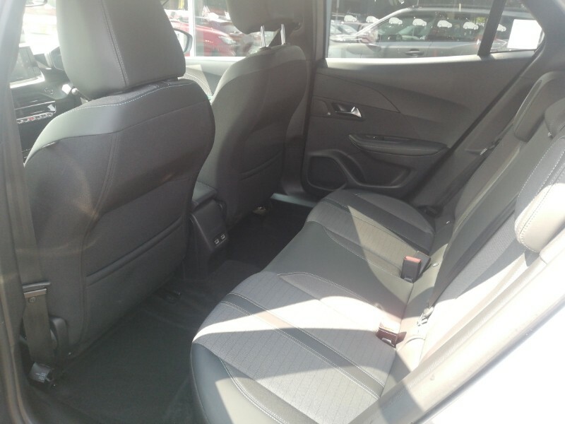 Peugeot e-2008 100Kw Allure Premium 50Kwh Grey #6