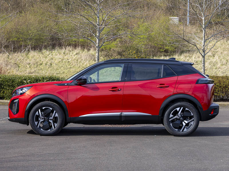 Peugeot e-2008 115Kw Gt 54Kwh Red #6